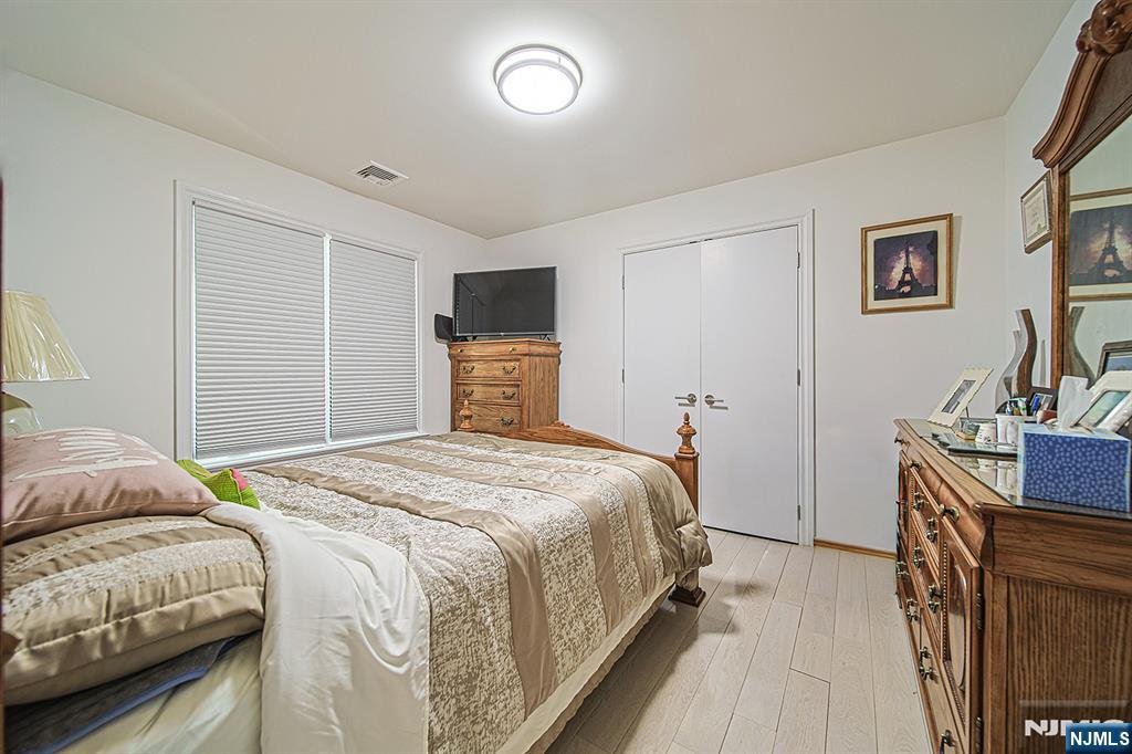 419 Stillwell #B, Fort Lee, NJ 07024