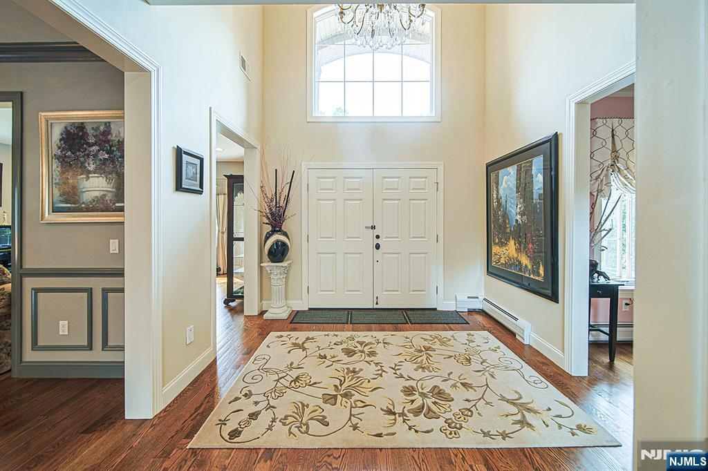 290 McCloud Drive — photo 9