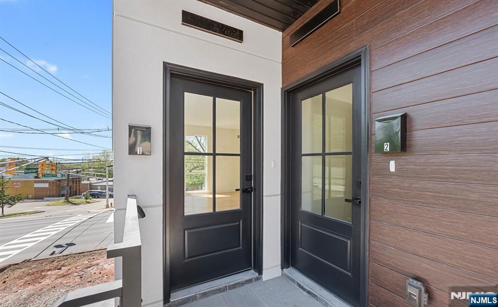 853 Pleasantview Terrace 1 - Photo 3