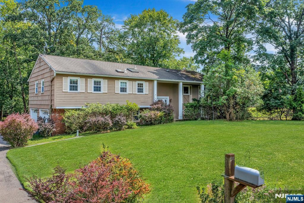 260 River Drive - Photo 2