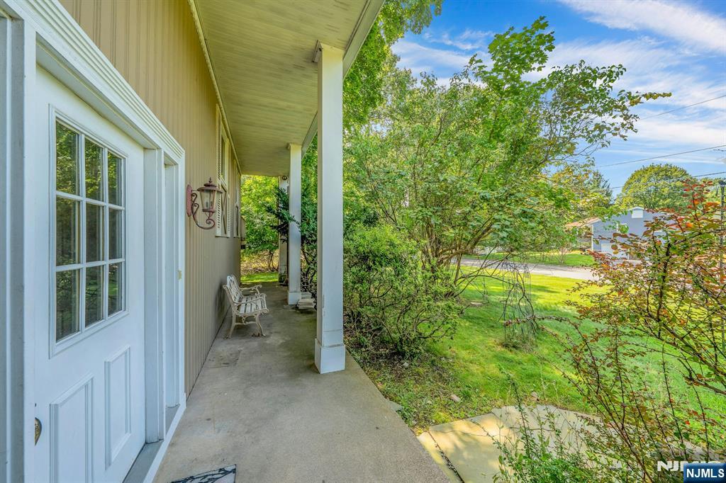 260 River Drive - Photo 4