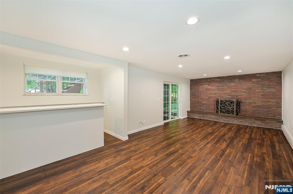 39 Hickory Street — photo 21