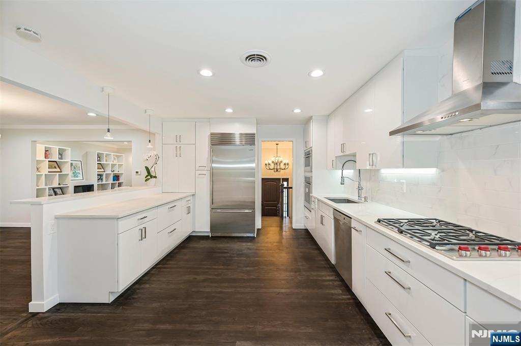 39 Hickory Street — photo 10
