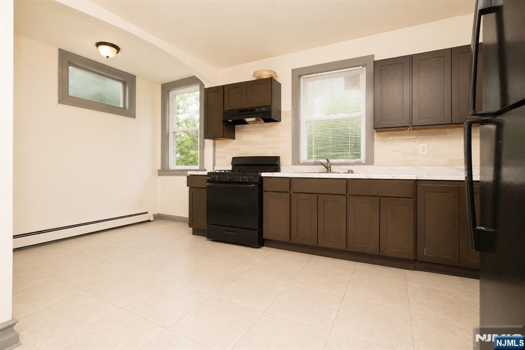 4th image of 173 3Rd St, Newark, NJ 07107 | MLS# 26027430