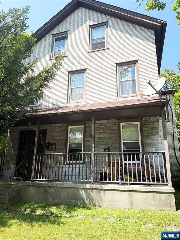 11 DARLINGTON Avenue - Photo 1