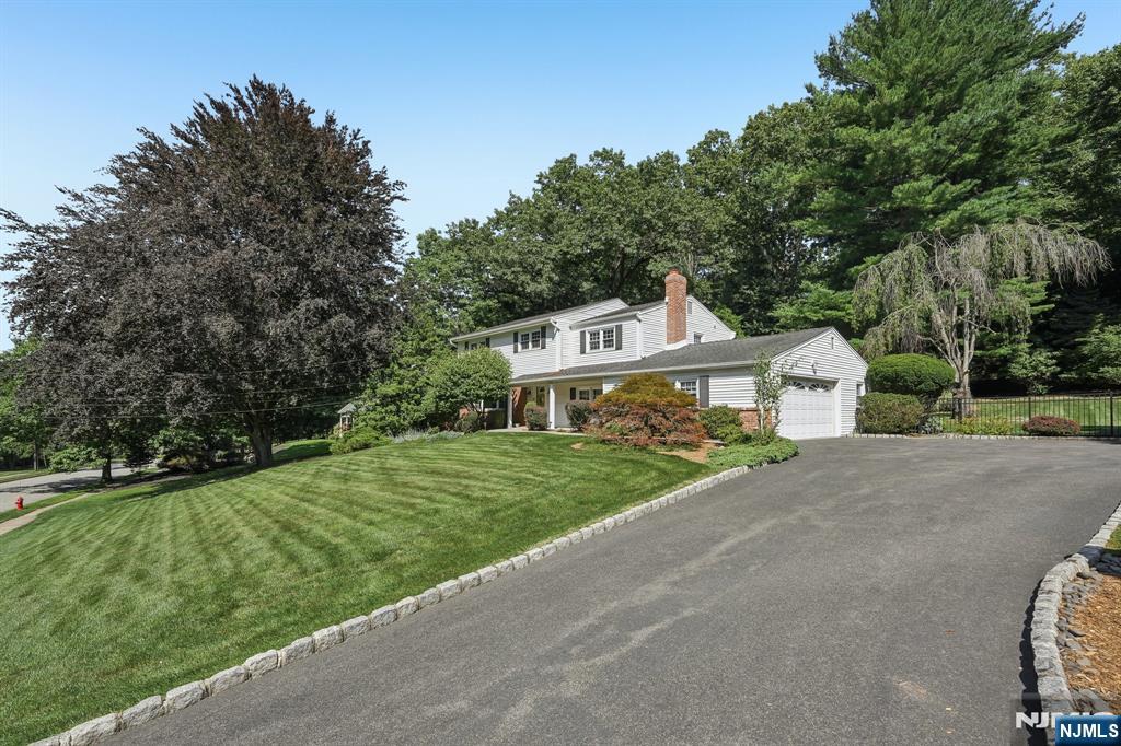 36 Stonefence Road — photo 3