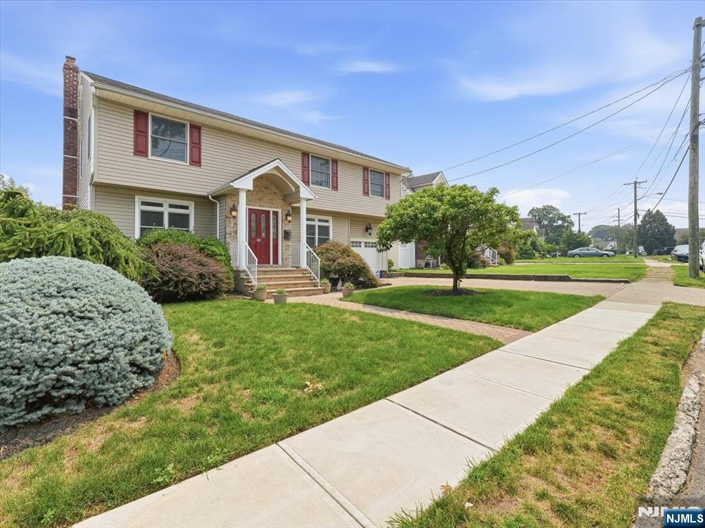 42 Winslow Ter, Fair Lawn, NJ 07410