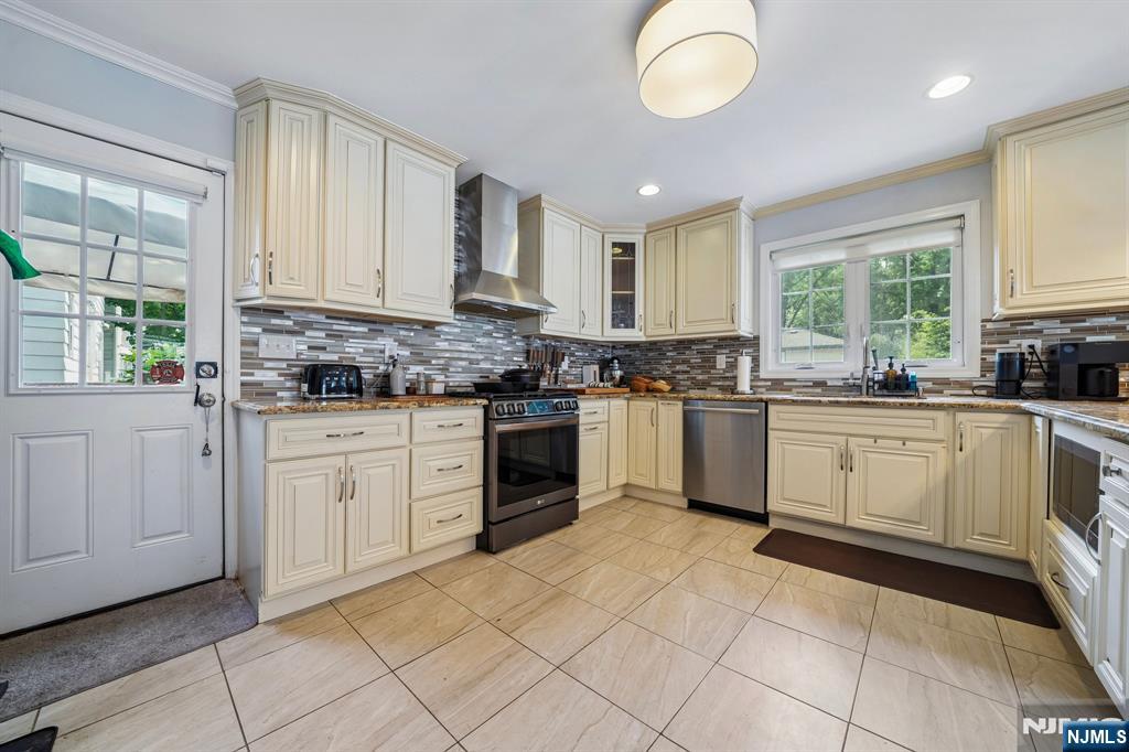 418 Ivy Lane - Photo 5