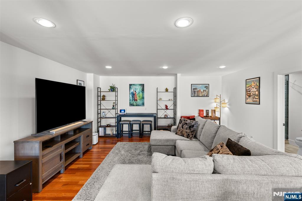 7 Oakdene Terrace — photo 9