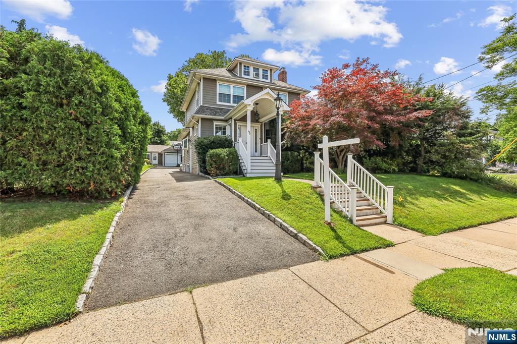199 Larch Ave, Teaneck, NJ 07666
