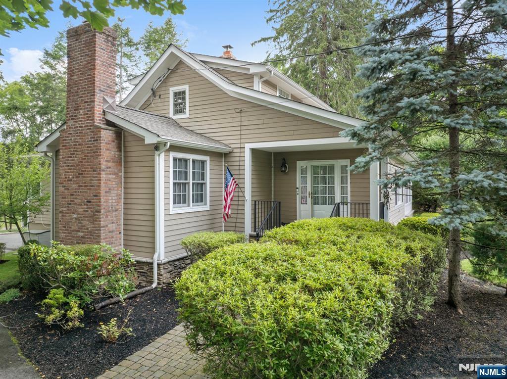 249 Saddle River Road — photo 25