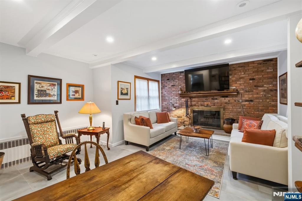 249 Saddle River Road — photo 6