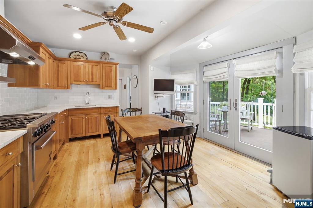 249 Saddle River Road — photo 9