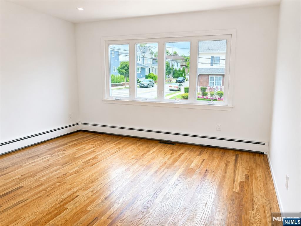 426 Broad Street 2nd Floor - Photo 5
