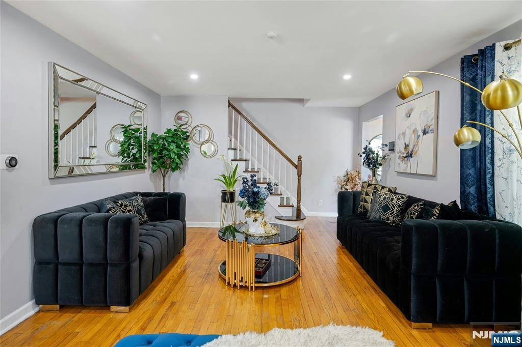 5th image of 981 Carnegie Ave, Plainfield, NJ 07060 | MLS# 26027518