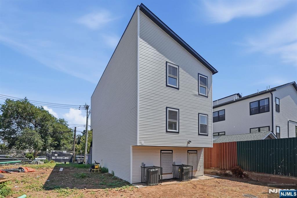 30th image of 54 Pennsylvania Ave, Newark, NJ 07114 | MLS# 26027519