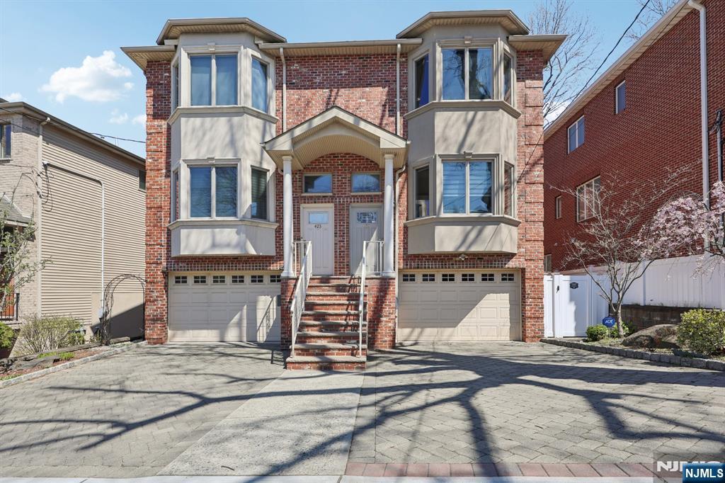 421 Lafayette Avenue 421 - Photo 1