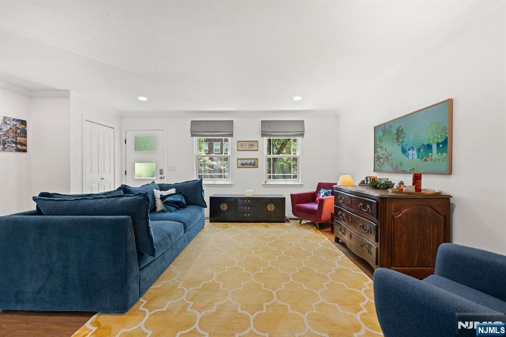 304 9th Street - Photo 2