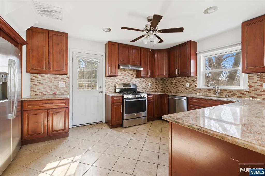 88 Columbus Avenue - Photo 3