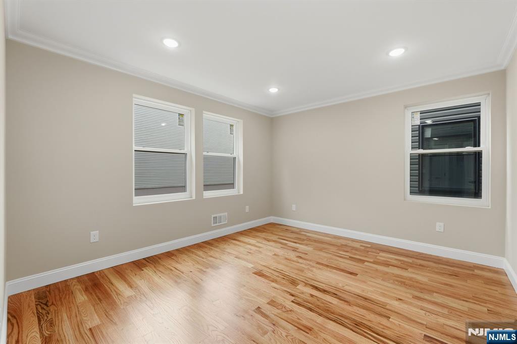 434 10th Street — photo 11