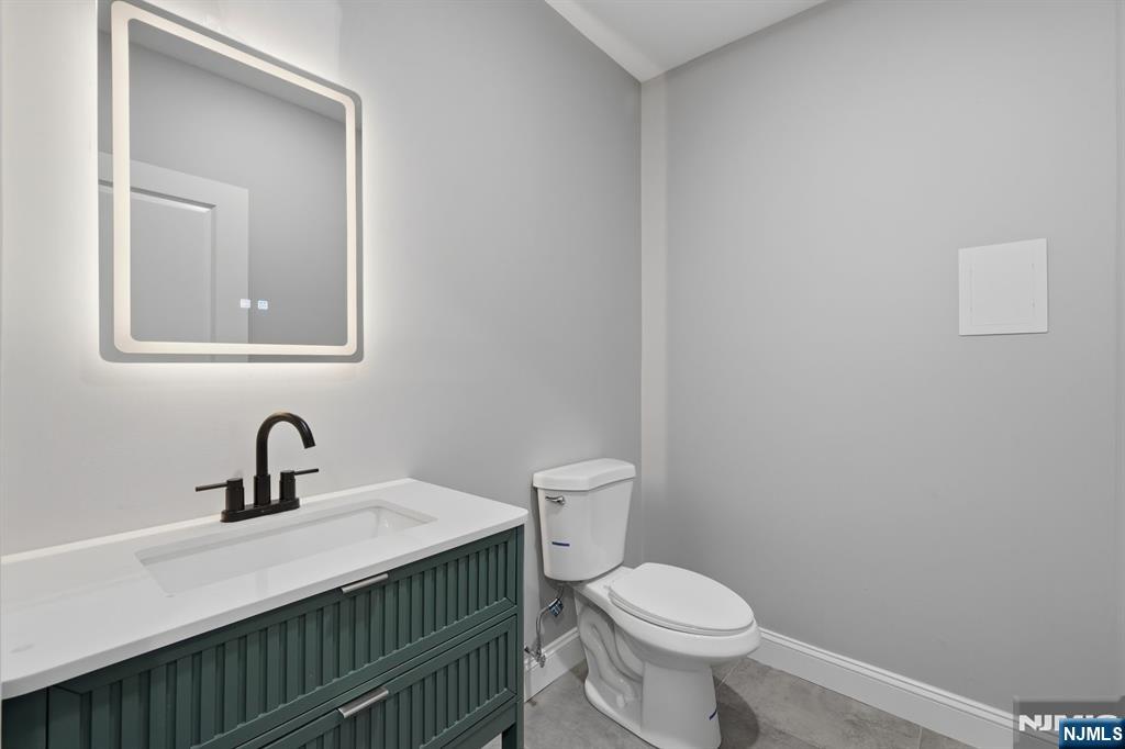 434 10th Street — photo 35