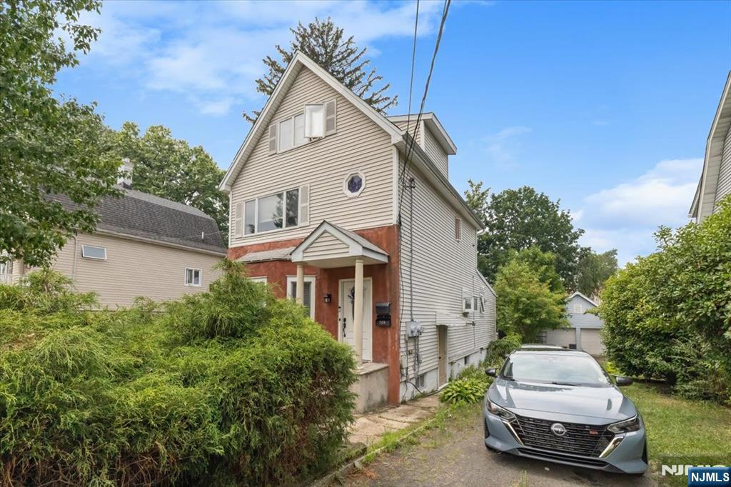 715 5TH ST 5th Street - Photo 3