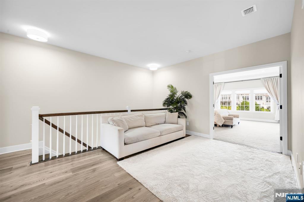 6 Hickory Court — photo 17