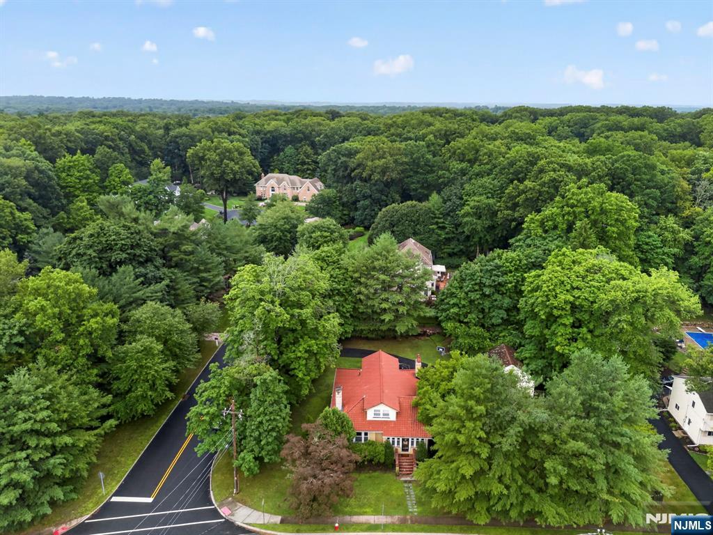 580 Wyckoff Avenue - Photo 4