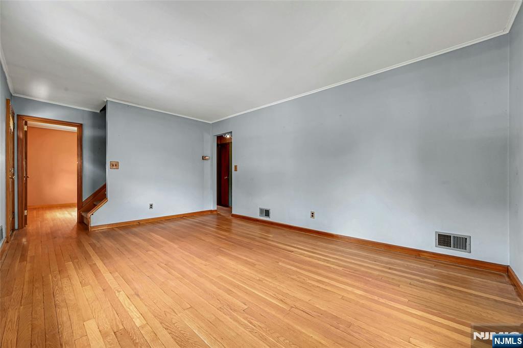 725 Millbrook Road - Photo 5