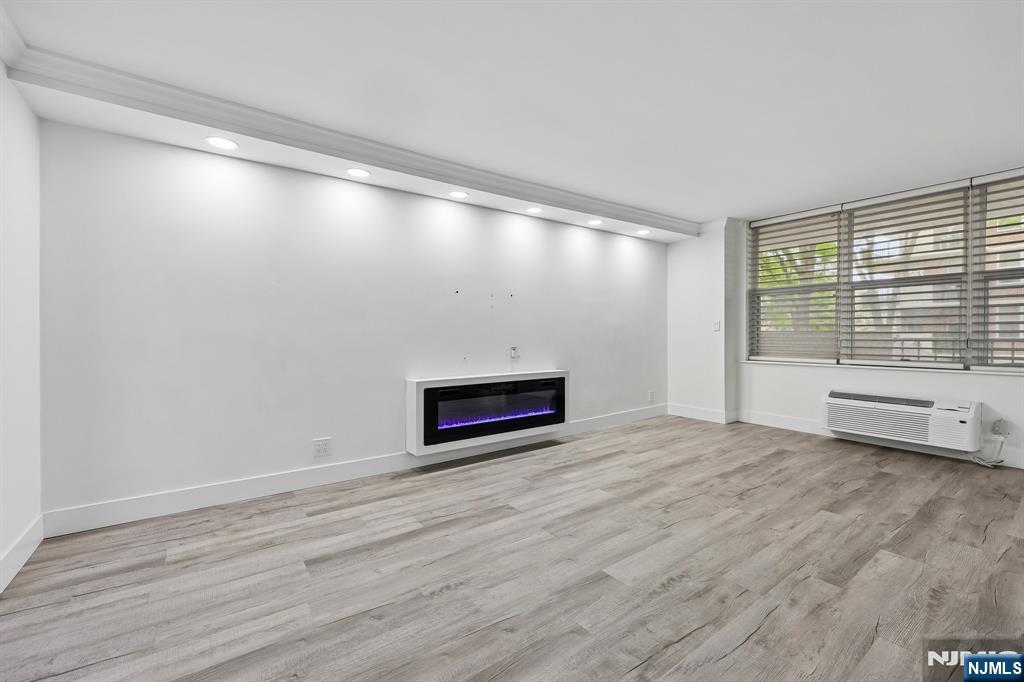 200 Grand Cove Way 2D - Photo 5