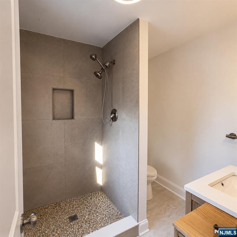 647 Wyckoff Avenue — photo 26