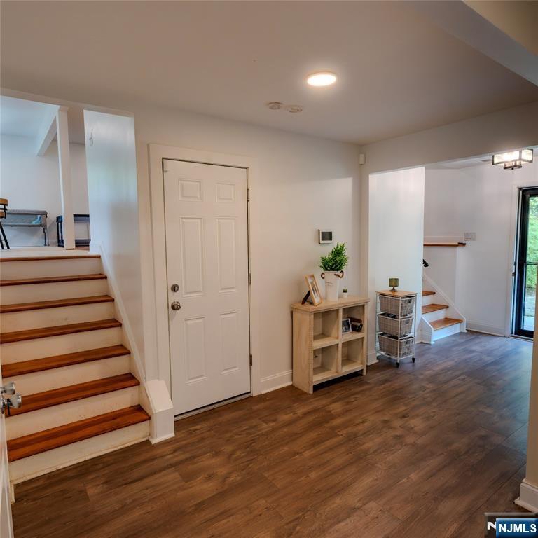 647 Wyckoff Avenue — photo 6