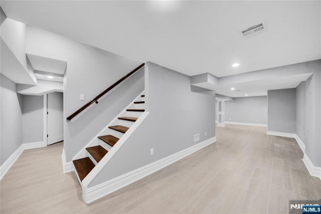 3 Bromley Court — photo 31