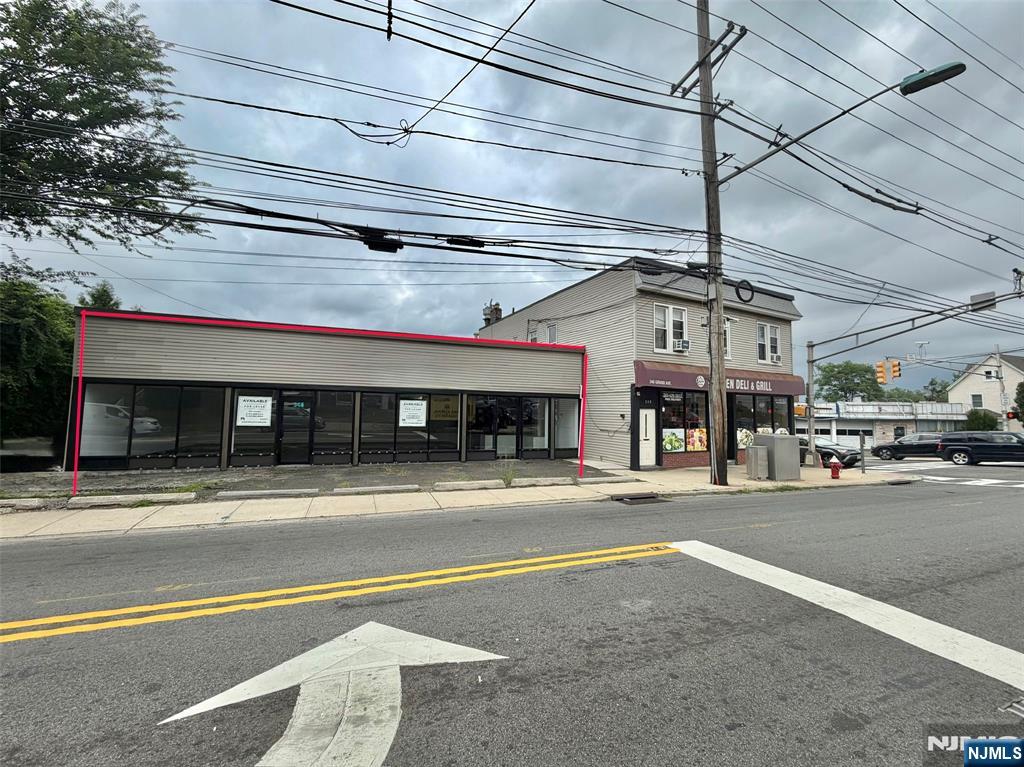 340 Grand Avenue - Photo 4