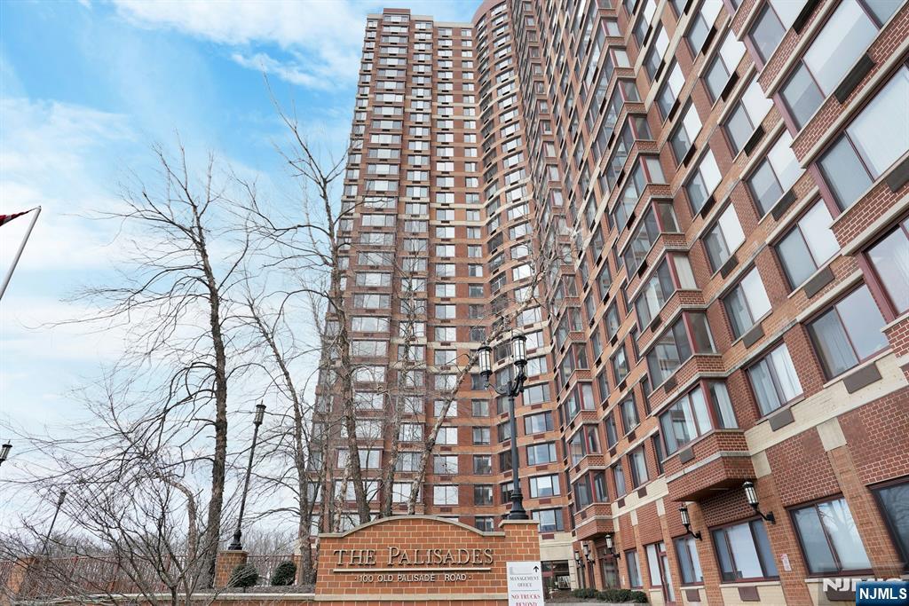 100 Old Palisade Road 3406 - Photo 1