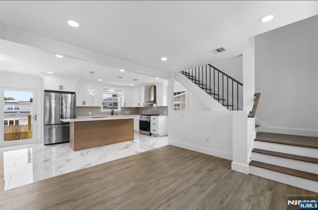 8 Annette Terrace - Photo 1