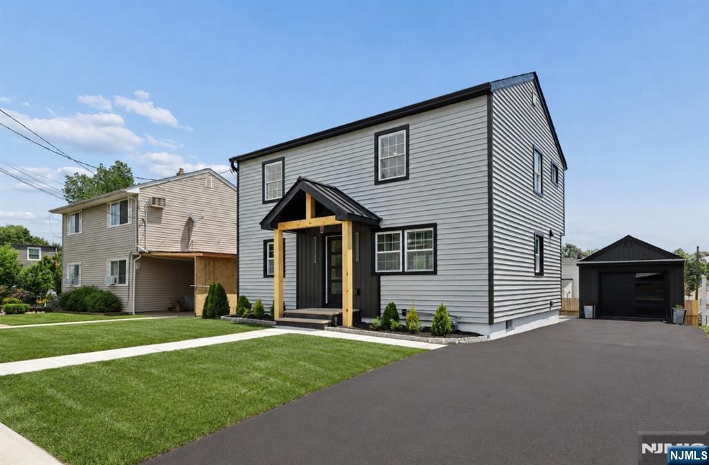 8 Annette Terrace - Photo 2