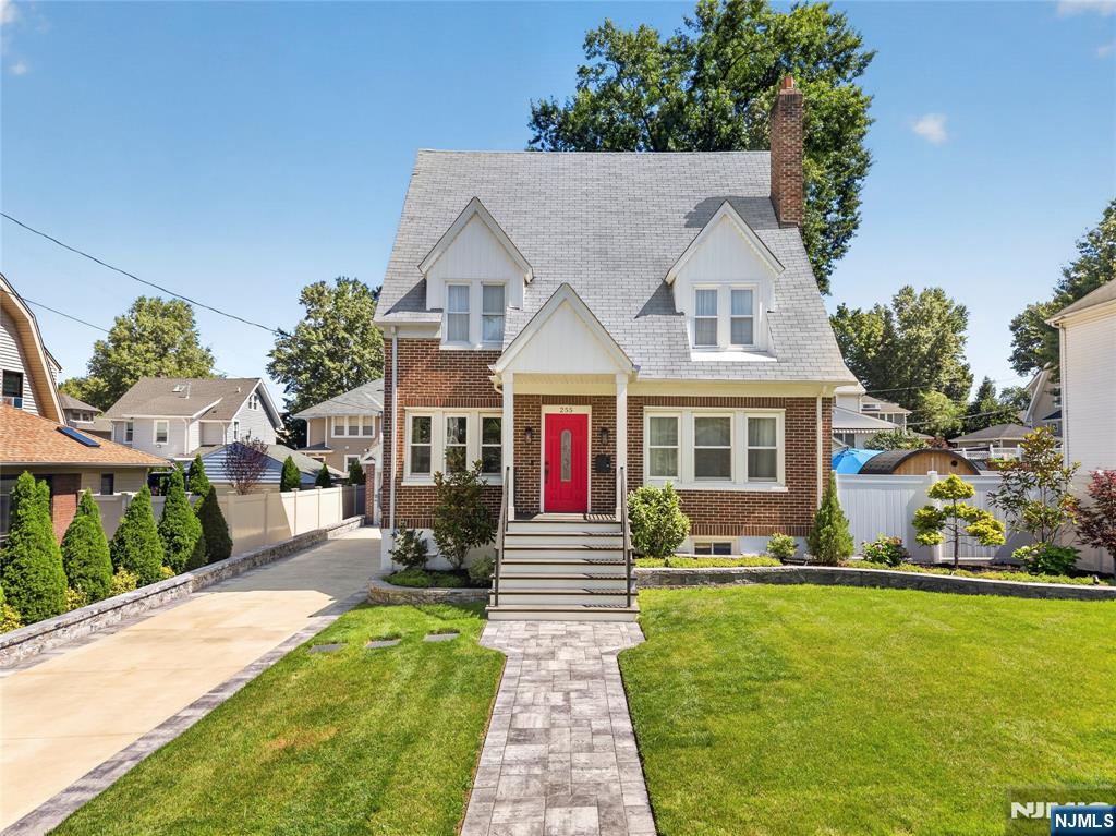 255 Cypress Ave, Bogota, NJ 07603