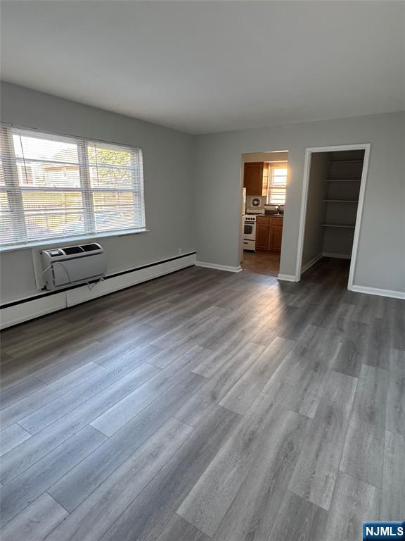 325 Essex Street K - Photo 4