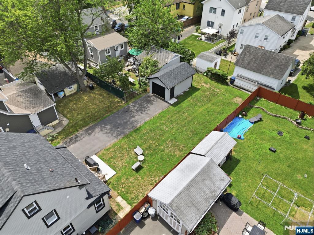 61-63 Ross Avenue - Photo 3