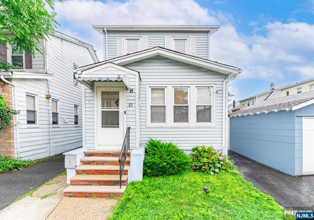 10 Lentz Place - Photo 2
