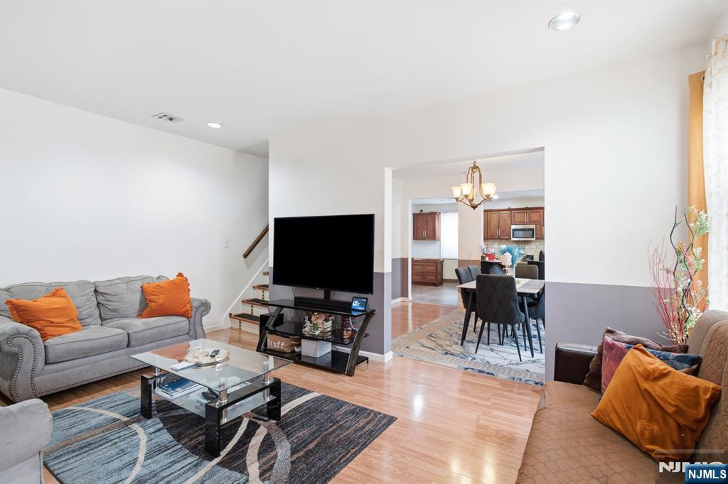 10 Lentz Place - Photo 4