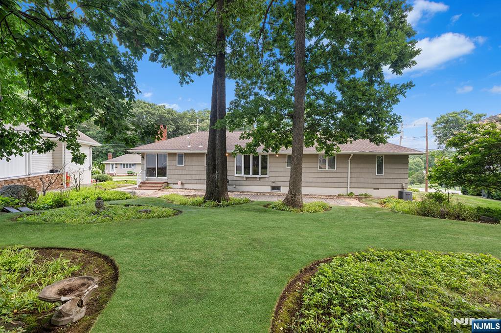 2nd image of 168 Rafkind Rd, Bloomingdale, NJ 07403 | MLS# 26027622