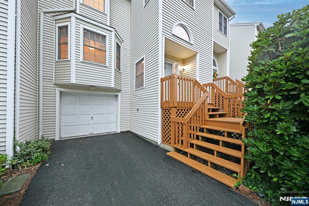 2nd image of 6 Erin Wy #404, Lincoln Park Borough, NJ 07035 | MLS# 26027625