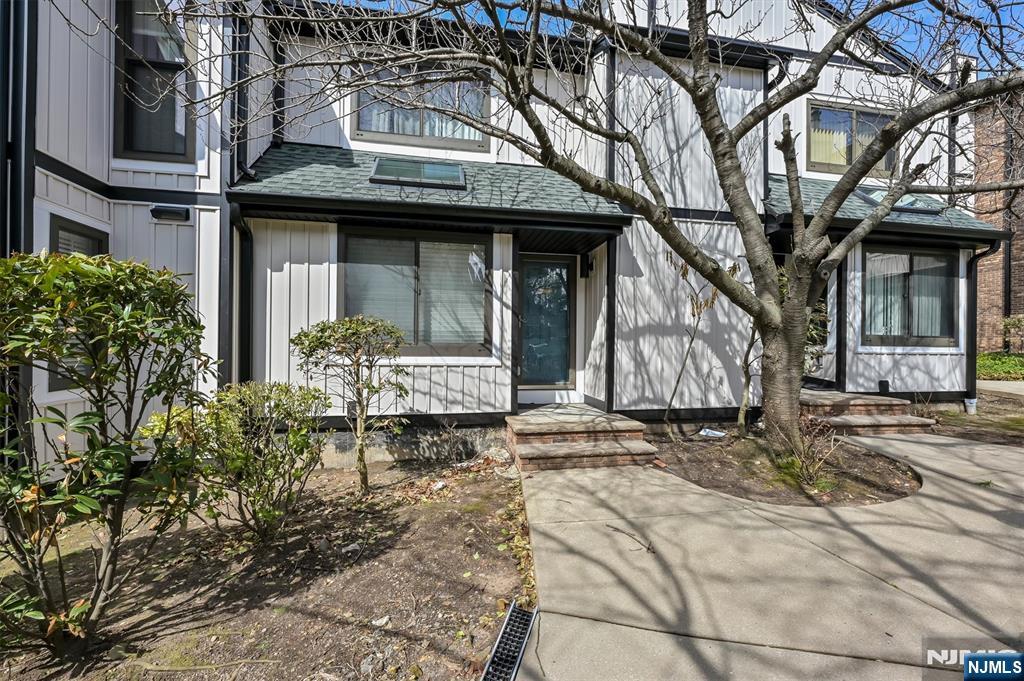 1537 John Street 7 - Photo 1