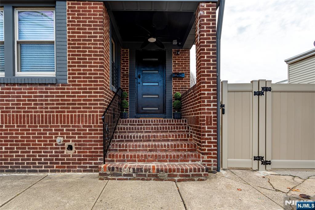 11 Edison Street - Photo 2