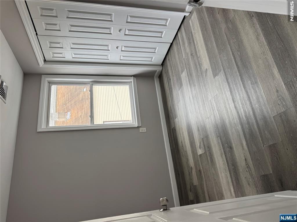 137-139 2nd Street - Photo 3