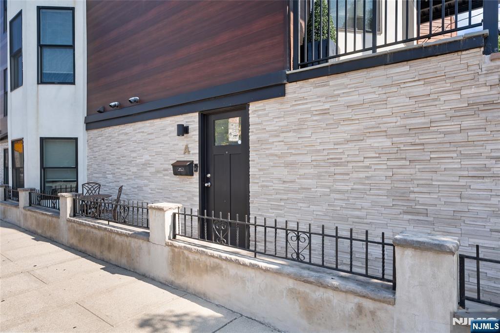901 Palisade Avenue 1 - Photo 2