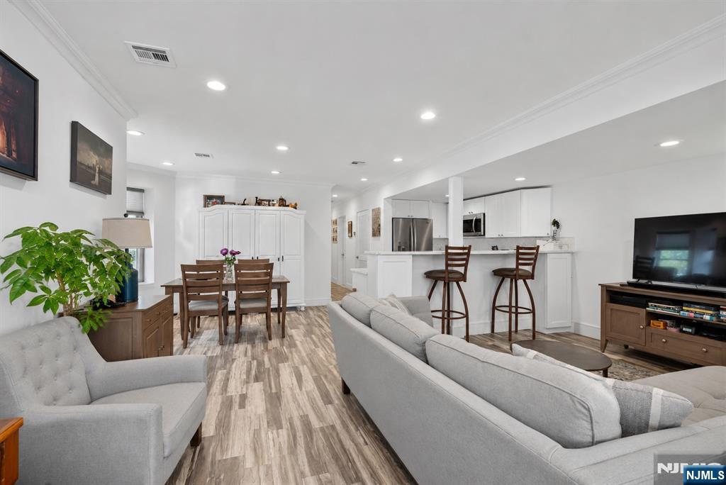 901 Palisade Avenue 1 - Photo 3
