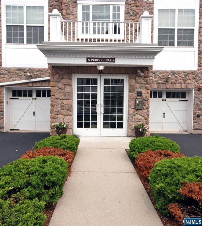 8 Pebble Road C2